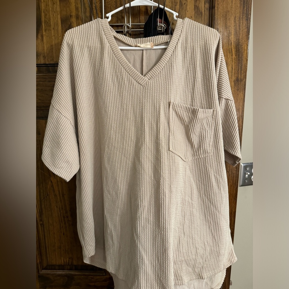 Altar'd State oversized ribbed top